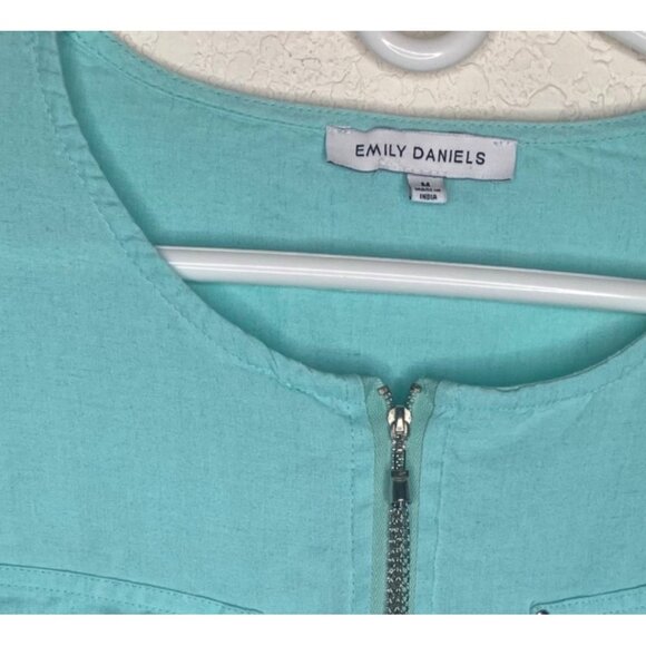 Emily Daniels Linen Blend Top Womens Size M Aqua Blue Roll Tab Sleeves Coastal B - Picture 4 of 13
